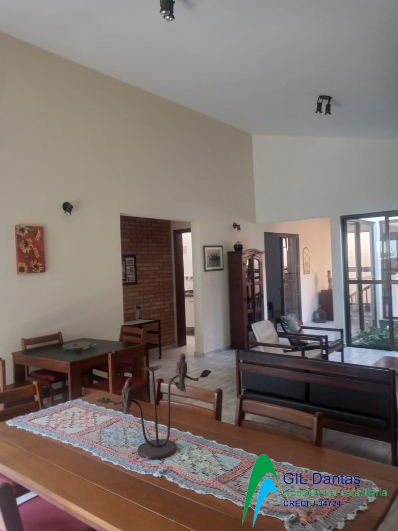 Casa à venda com 3 quartos, 260m² - Foto 4