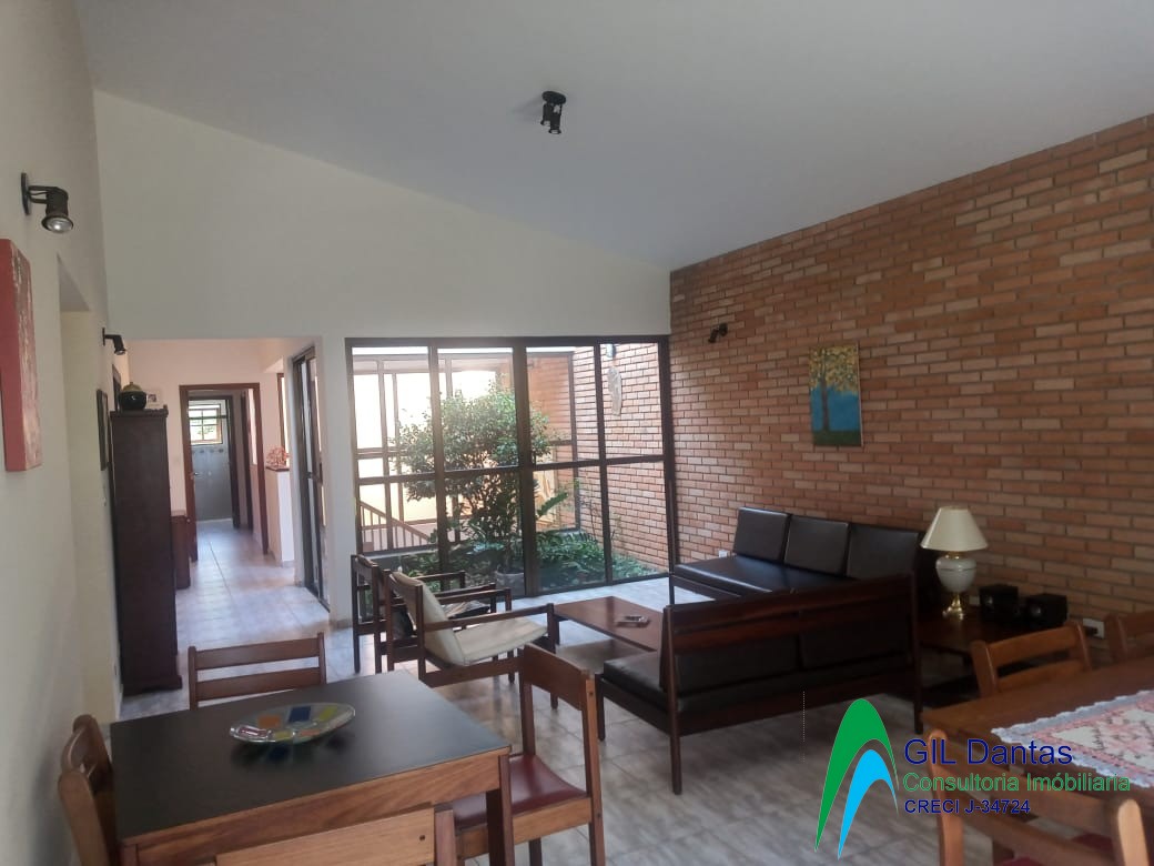 Casa à venda com 3 quartos, 260m² - Foto 3