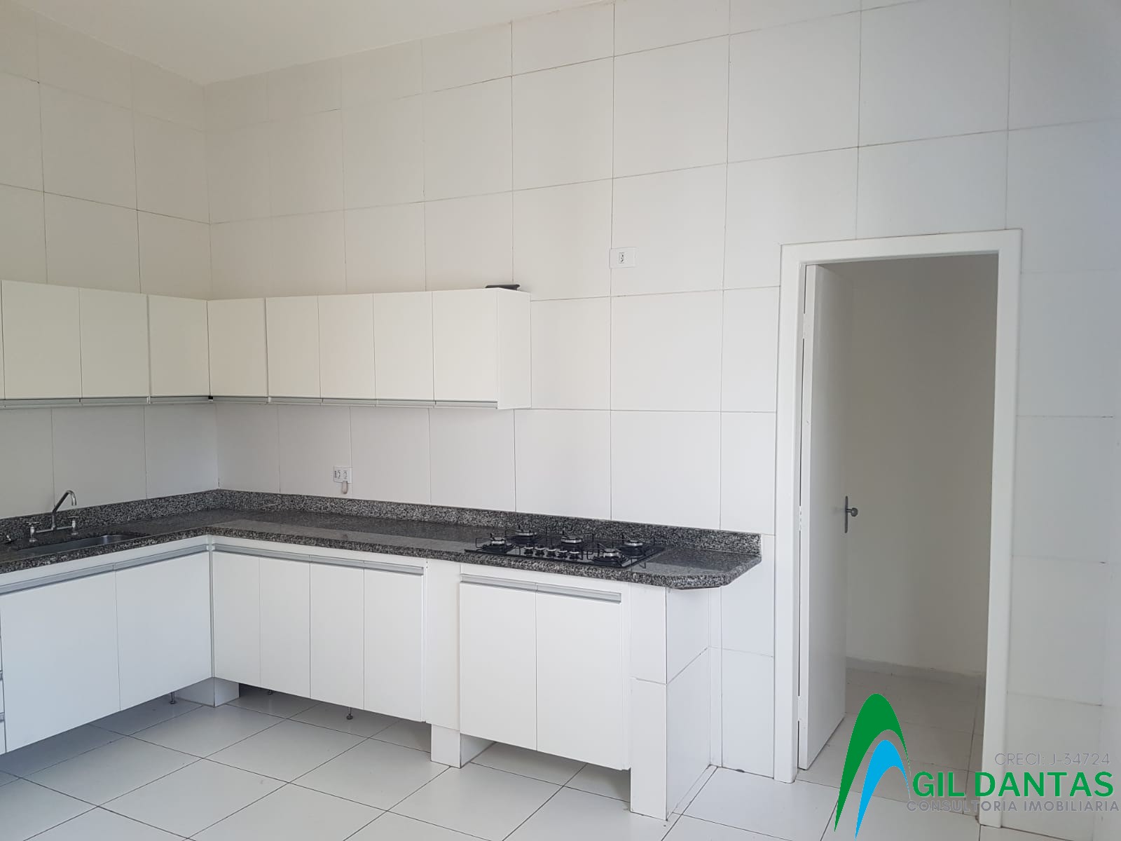 Casa, 3 quartos, 211 m² - Foto 4