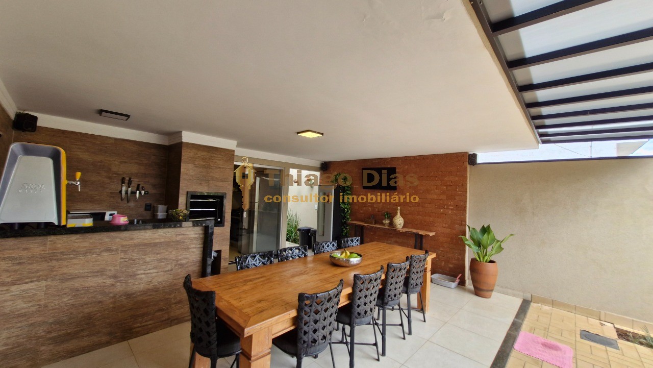 Casa à venda com 3 quartos, 168m² - Foto 9