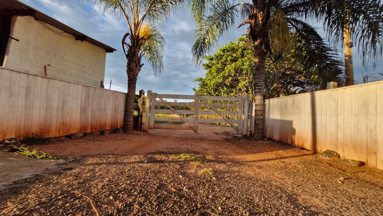 Chácara à venda com 1 quarto, 160m² - Foto 1