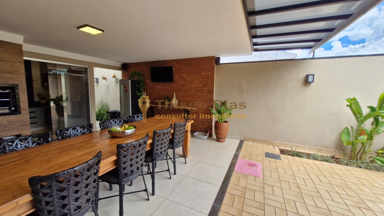 Casa à venda com 3 quartos, 168m² - Foto 11