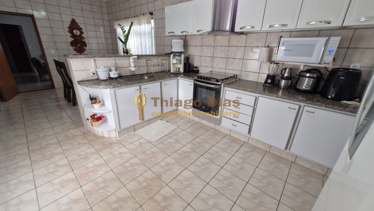 Casa, 4 quartos, 228 m² - Foto 13