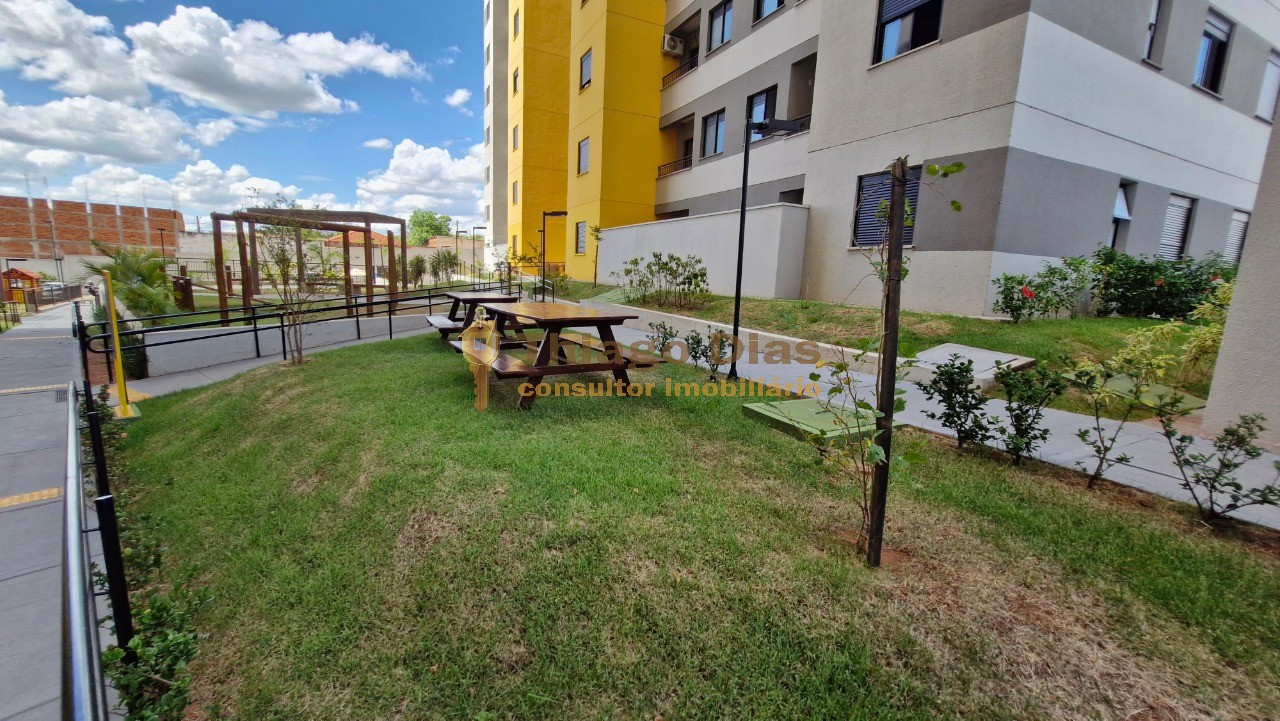 Apartamento para alugar com 2 quartos, 70m² - Foto 11