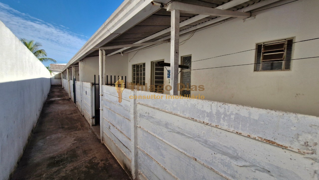 Casa, 10 quartos, 349 m² - Foto 3