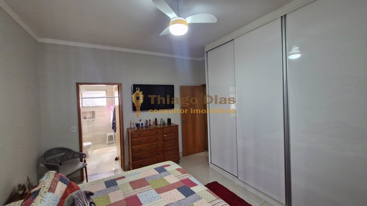 Casa, 3 quartos, 211 m² - Foto 11