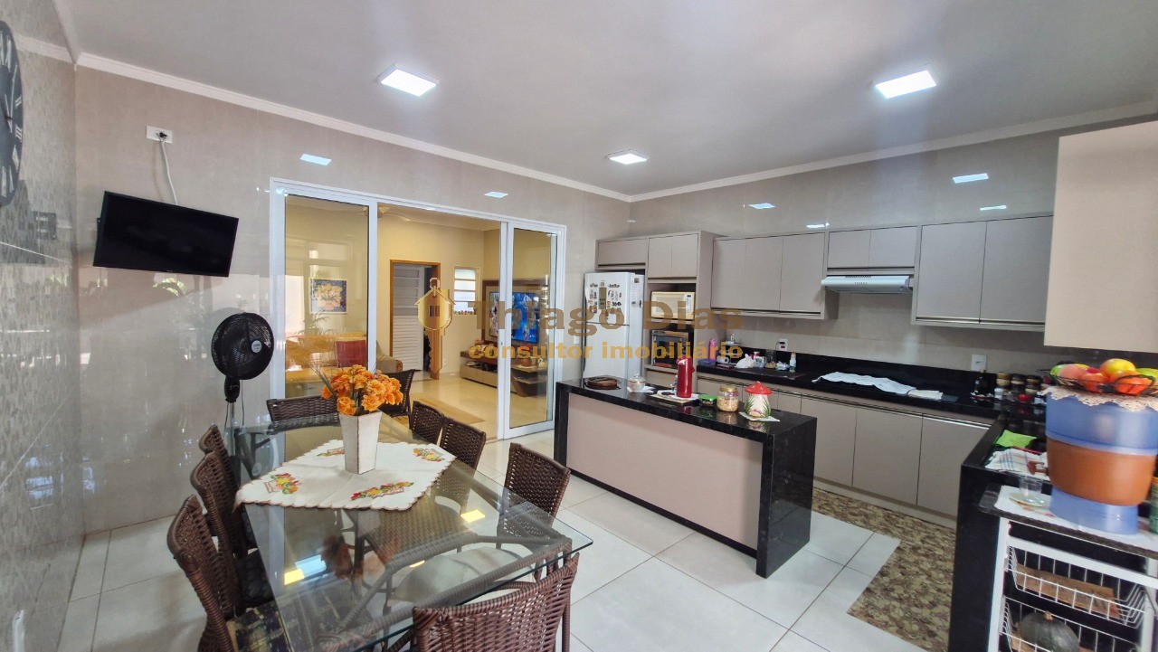 Casa, 3 quartos, 211 m² - Foto 20