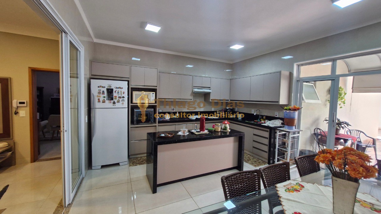 Casa, 3 quartos, 211 m² - Foto 16