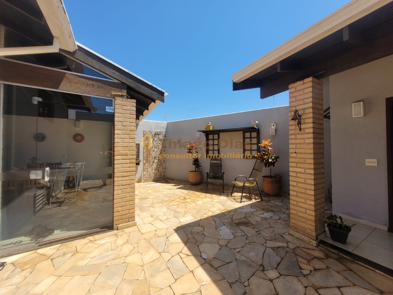 Casa à venda com 3 quartos, 200m² - Foto 9