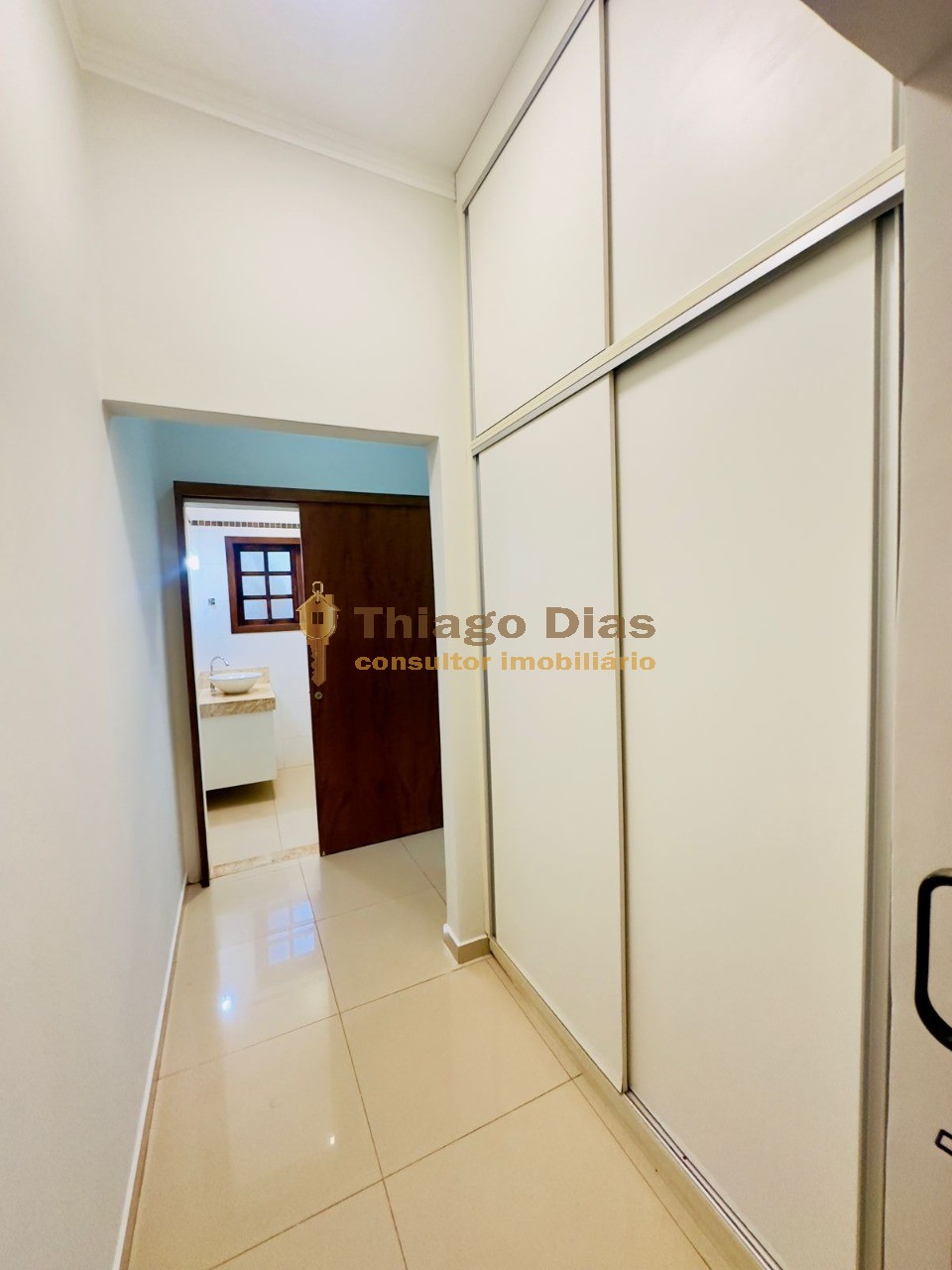 Casa à venda com 3 quartos, 240m² - Foto 19