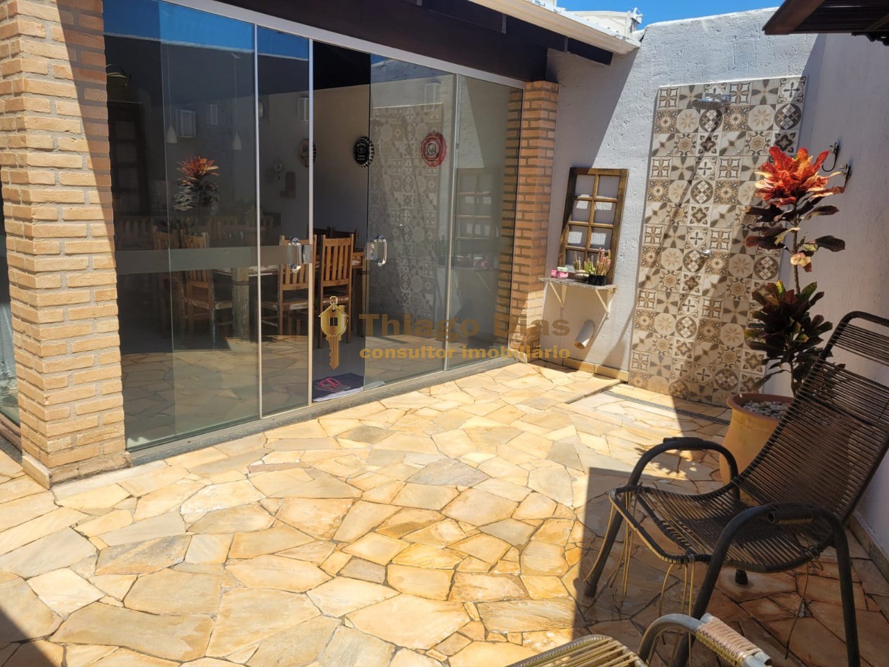 Casa à venda com 3 quartos, 200m² - Foto 8