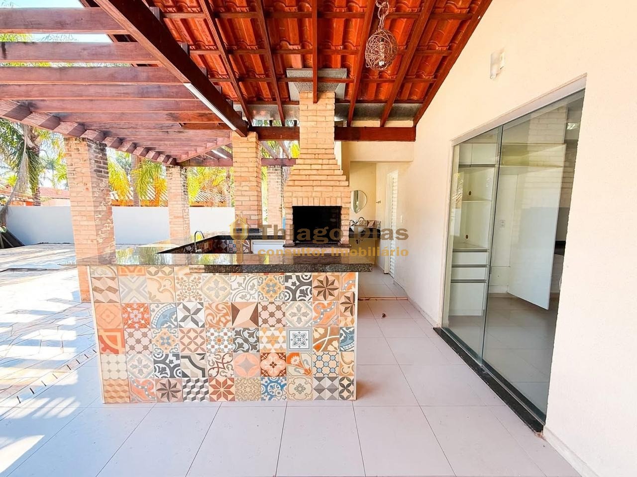 Casa à venda com 3 quartos, 240m² - Foto 10
