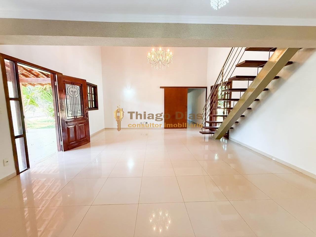 Casa à venda com 3 quartos, 240m² - Foto 14
