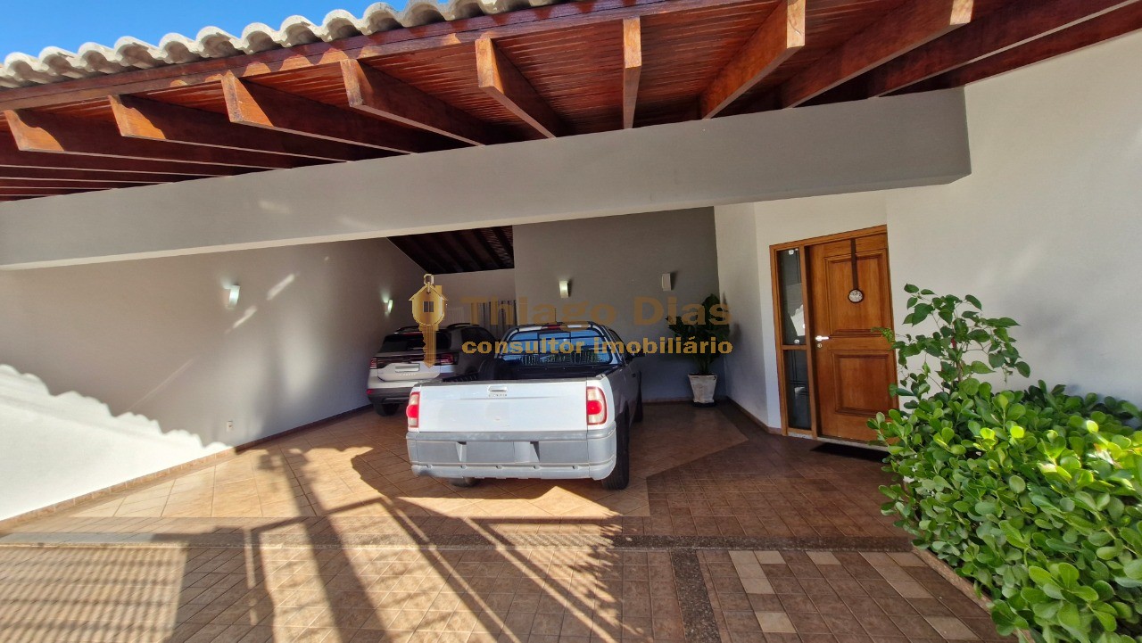 Casa, 4 quartos, 288 m² - Foto 2