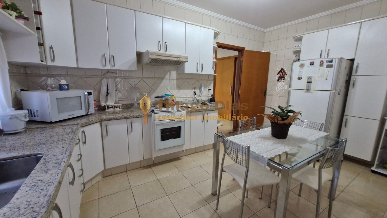 Casa, 4 quartos, 288 m² - Foto 16