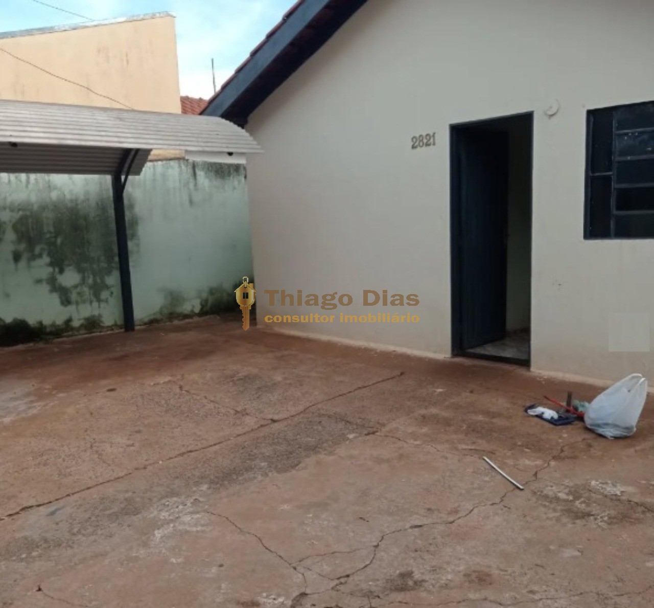 Casa à venda com 2 quartos, 68m² - Foto 2