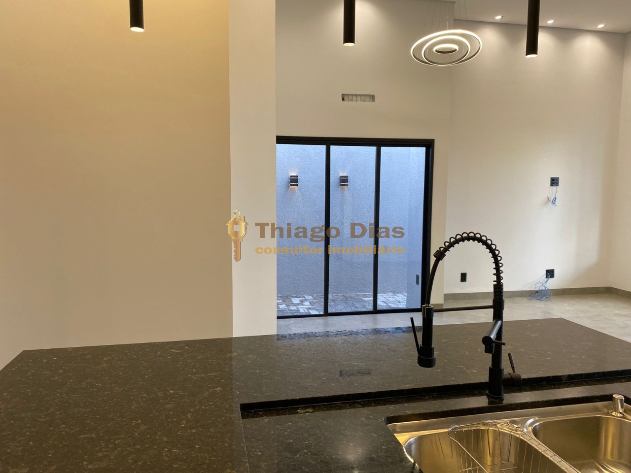 Casa à venda com 3 quartos, 128m² - Foto 15