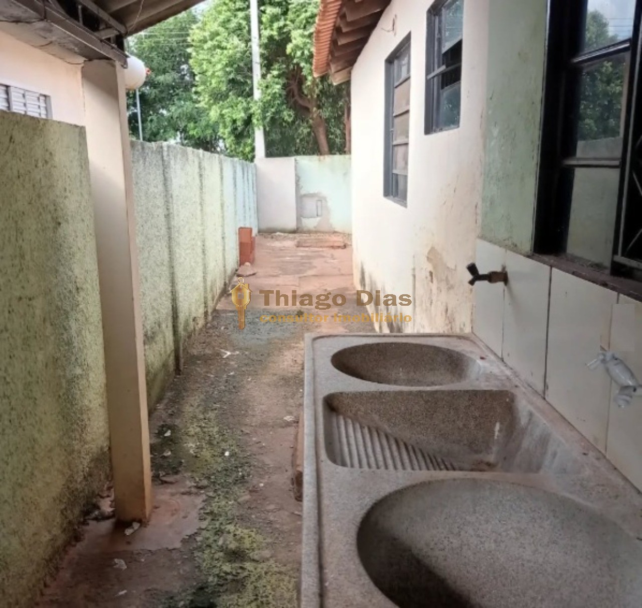 Casa à venda com 2 quartos, 68m² - Foto 8