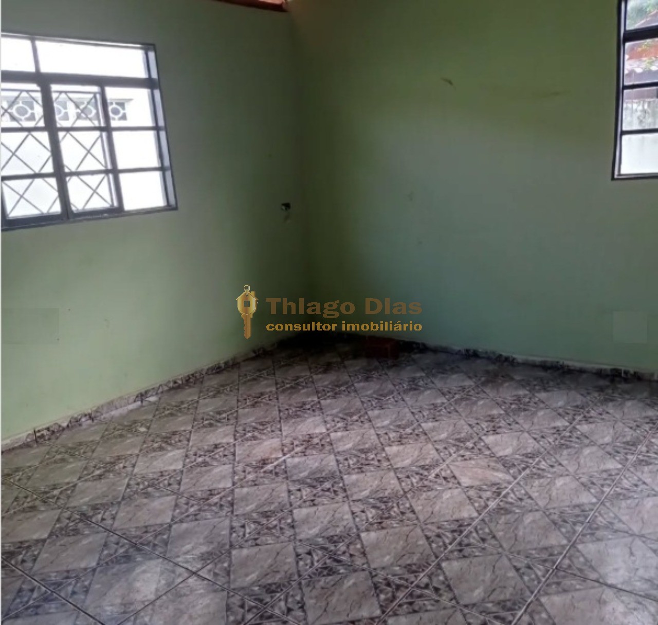 Casa à venda com 2 quartos, 68m² - Foto 1