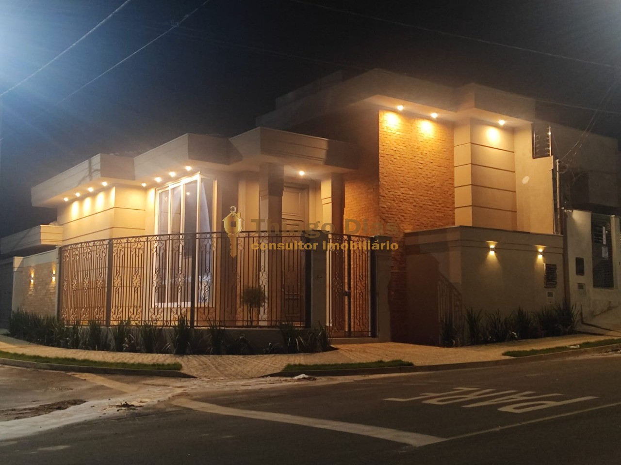 Casa à venda com 3 quartos, 137m² - Foto 2