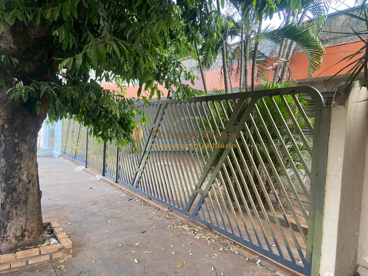 Prédio Inteiro, 168 m² - Foto 1