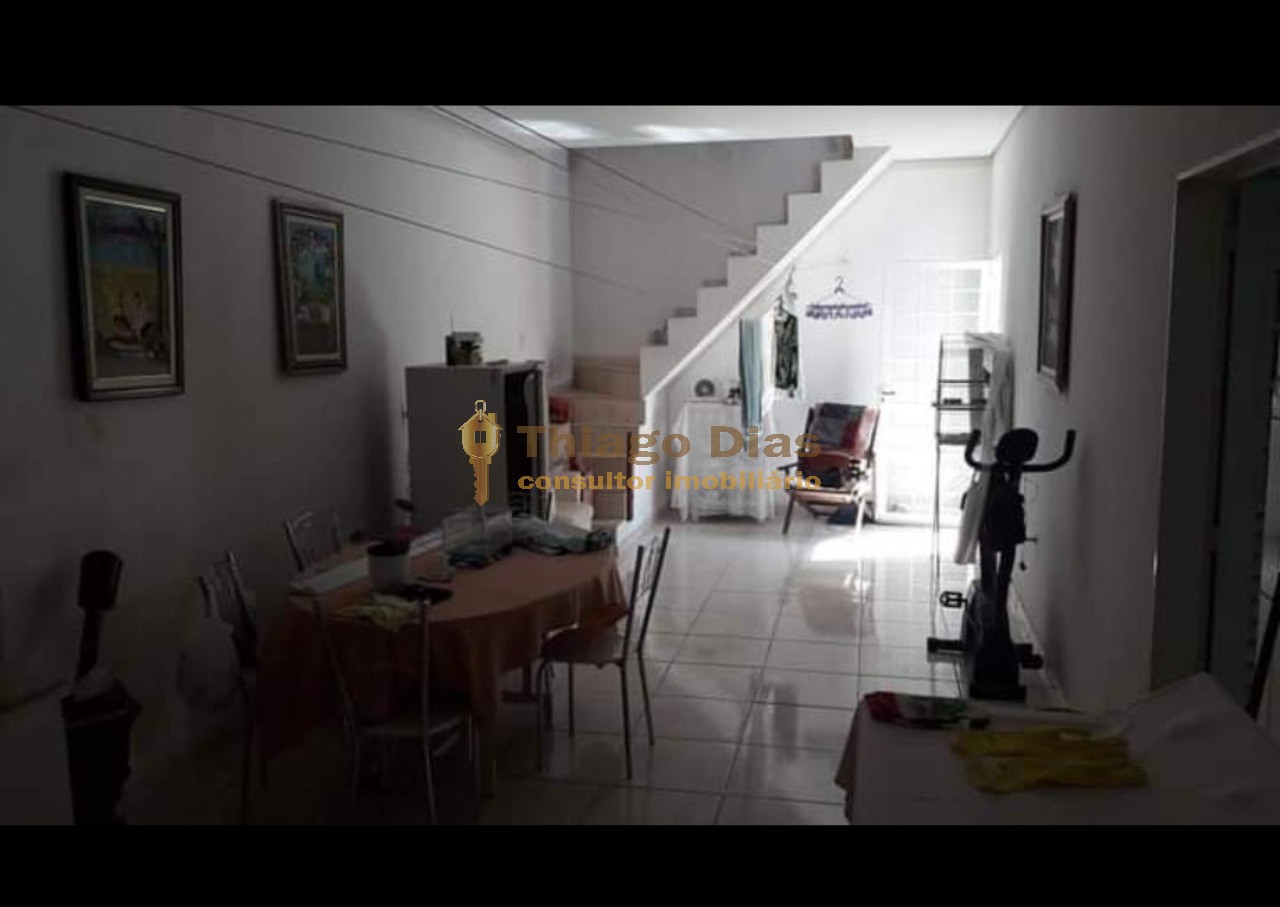 Casa, 3 quartos, 170 m² - Foto 1