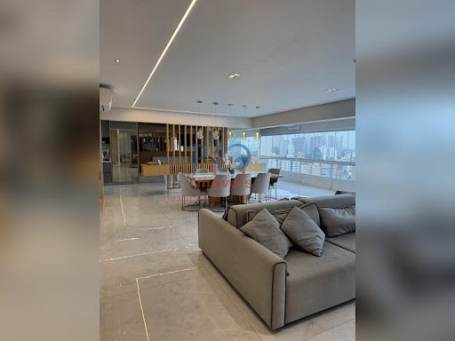Apartamento, 3 quartos, 211 m² - Foto 1