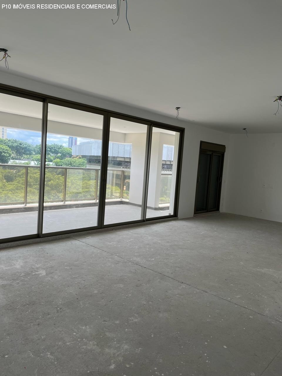 Apartamento, 3 quartos, 230 m² - Foto 1