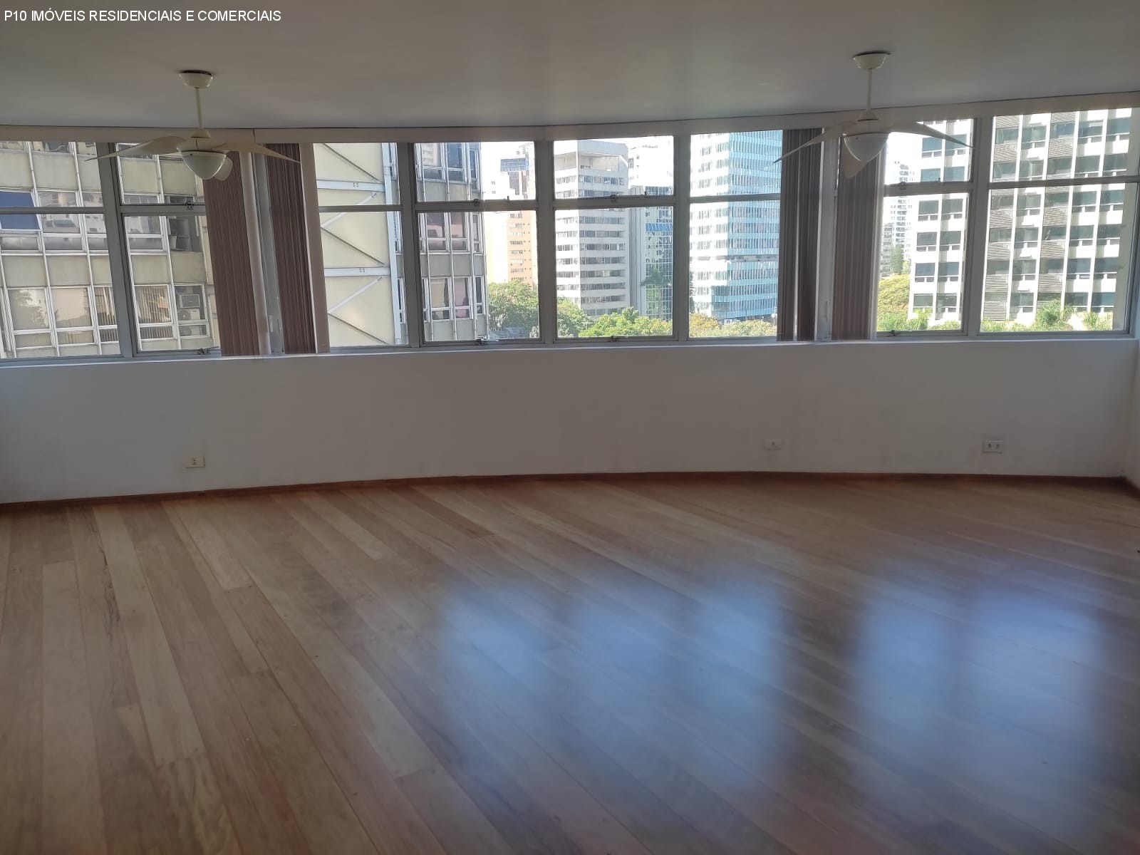 Apartamento, 3 quartos, 180 m² - Foto 1