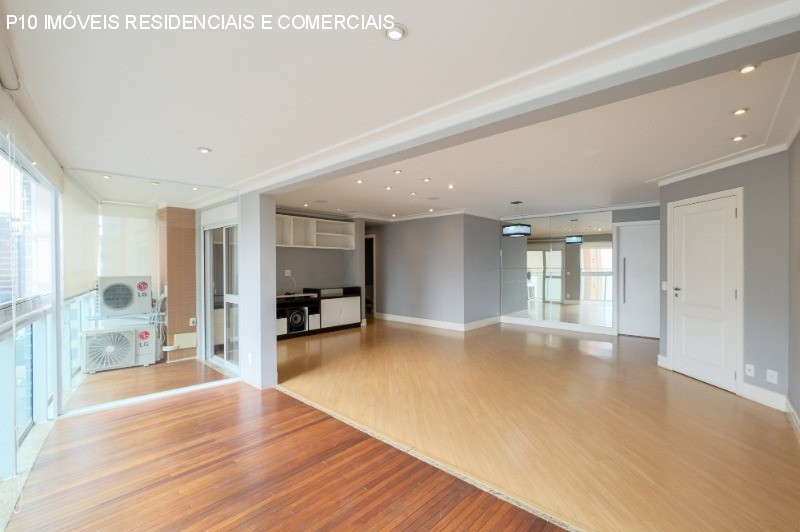 Apartamento à venda com 3 quartos, 124m² - Foto 1