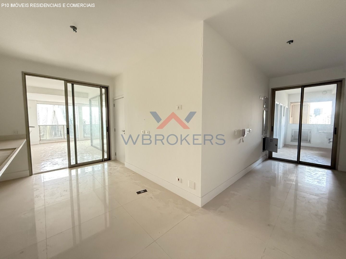 Apartamento à venda com 4 quartos, 211m² - Foto 6