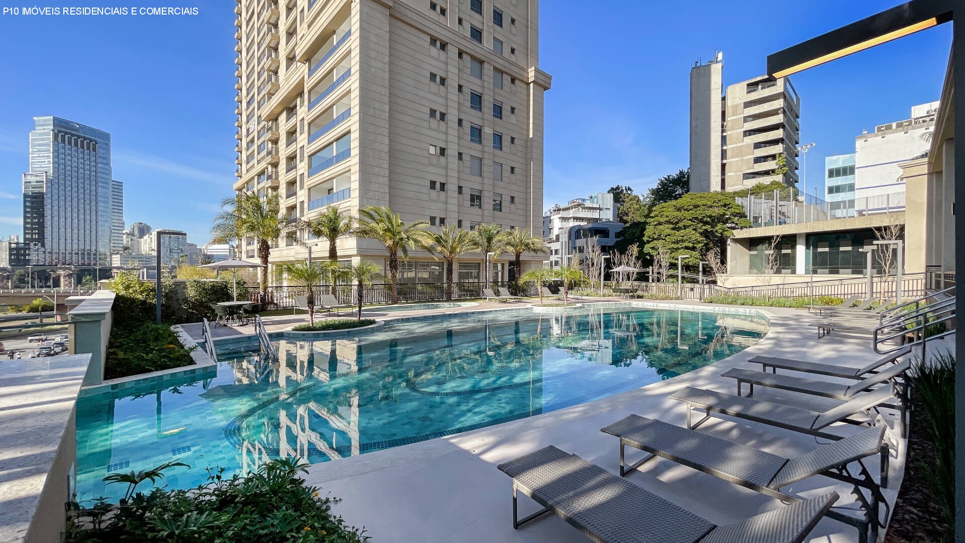 Apartamento à venda com 4 quartos, 211m² - Foto 15