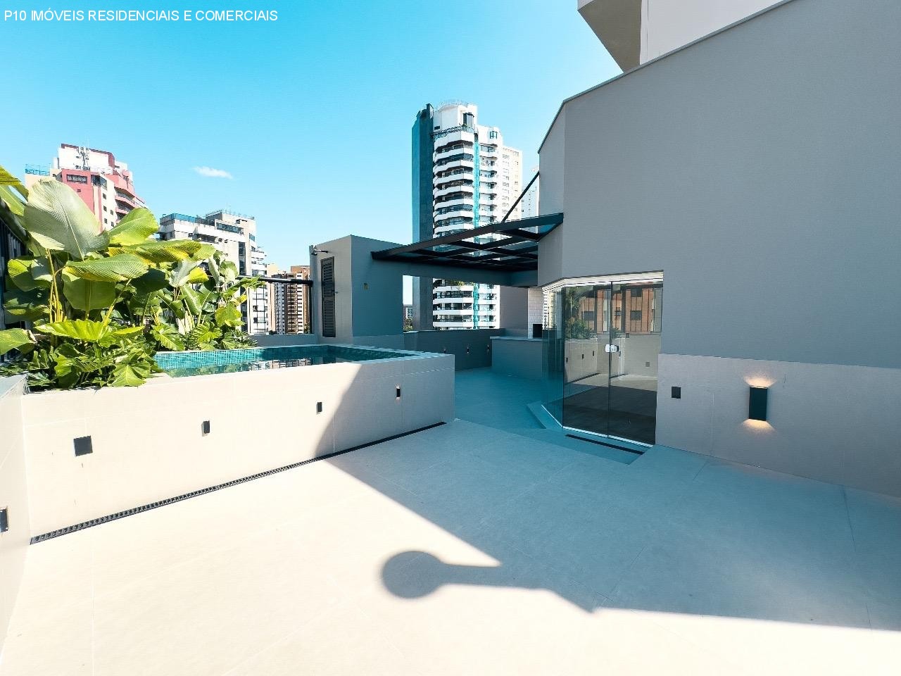 Cobertura, 3 quartos, 220 m² - Foto 3