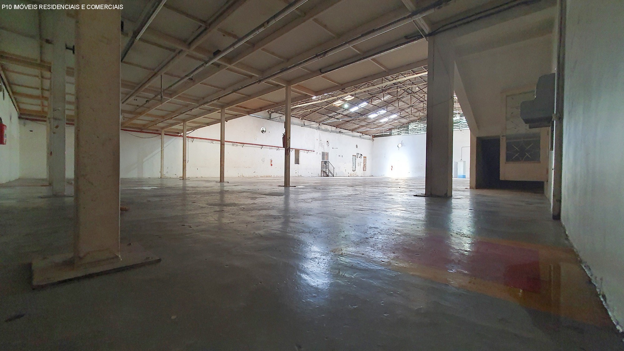 Depósito-Galpão-Armazém à venda, 2300m² - Foto 3