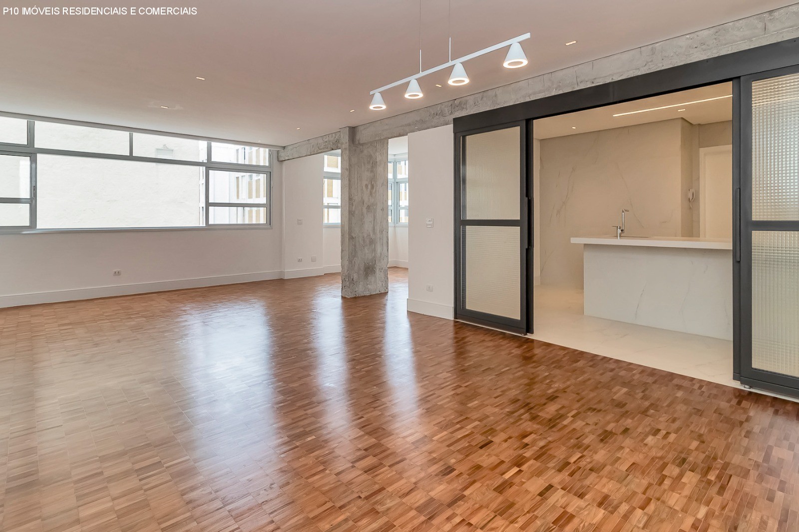 Apartamento, 3 quartos, 213 m² - Foto 2
