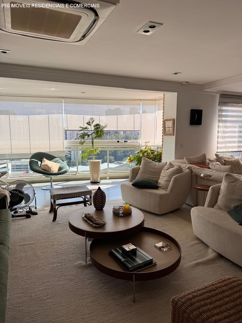 Apartamento, 3 quartos, 261 m² - Foto 1