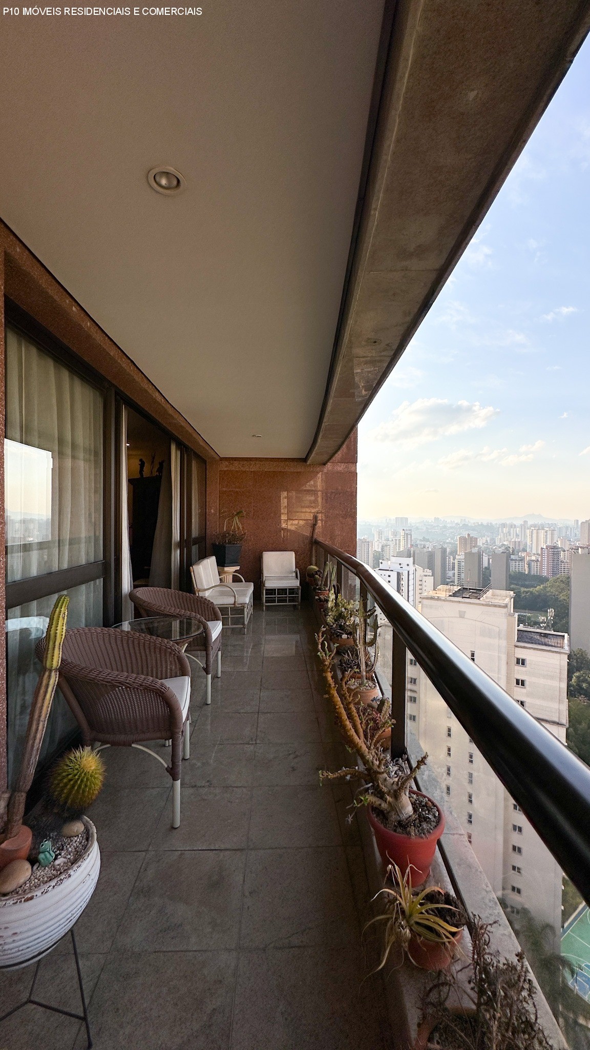 Apartamento, 3 quartos, 226 m² - Foto 2