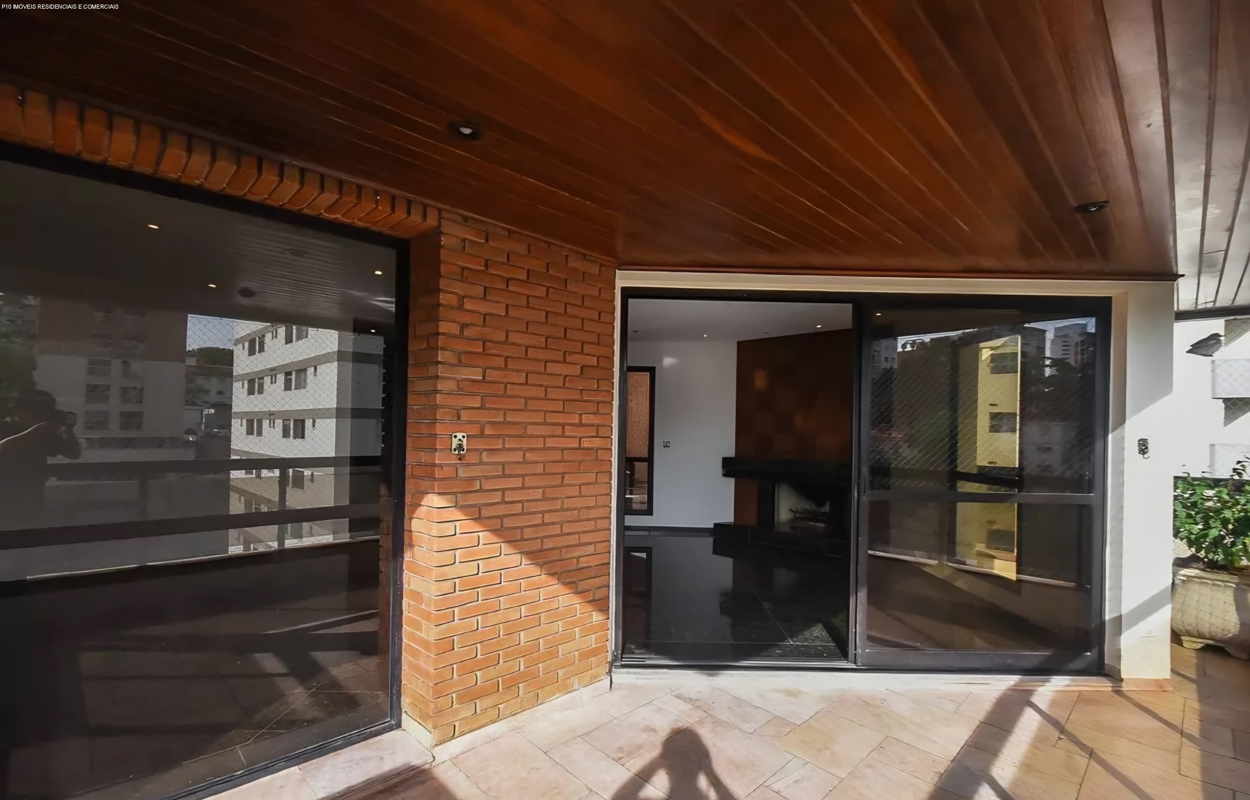 Apartamento à venda com 4 quartos, 246m² - Foto 3