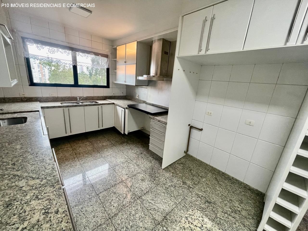 Apartamento à venda com 4 quartos, 385m² - Foto 13