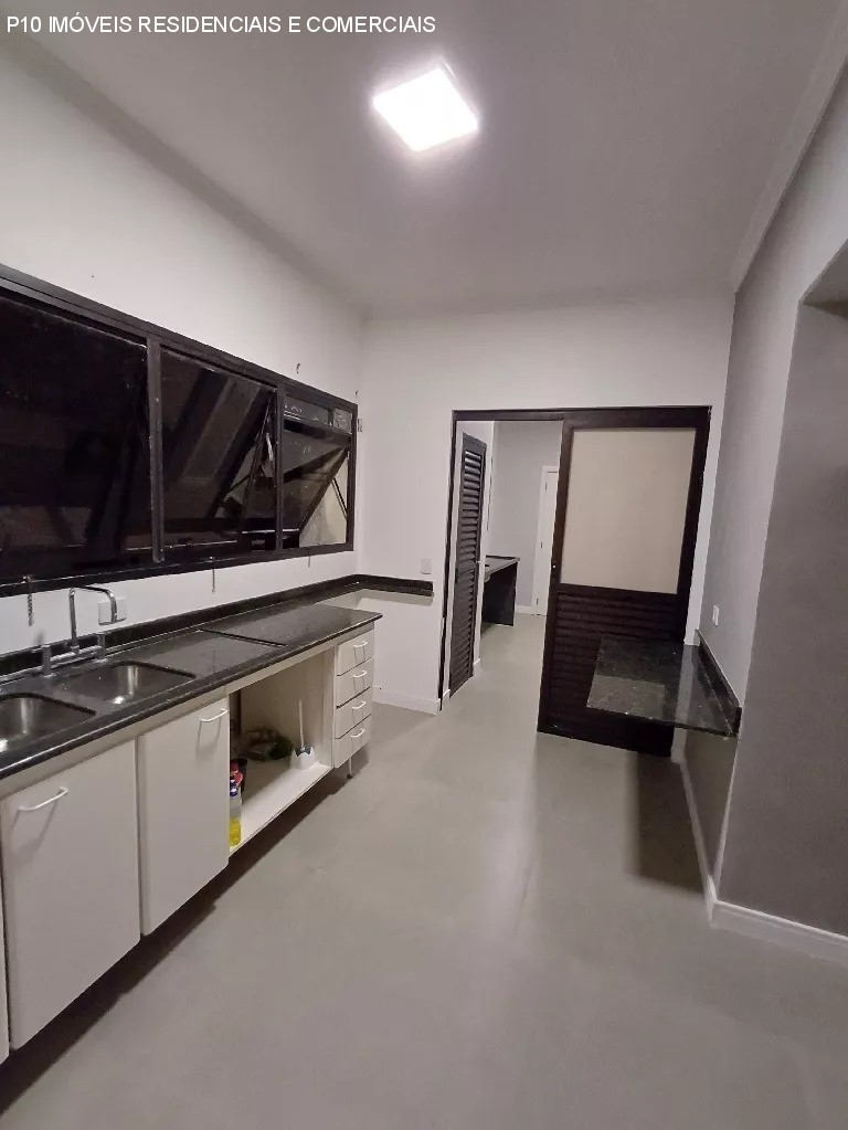 Apartamento à venda com 4 quartos, 246m² - Foto 9