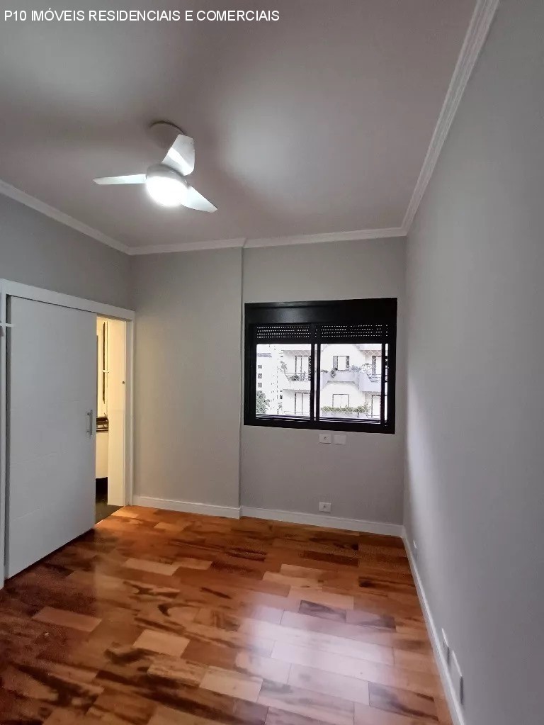 Apartamento à venda com 4 quartos, 246m² - Foto 14