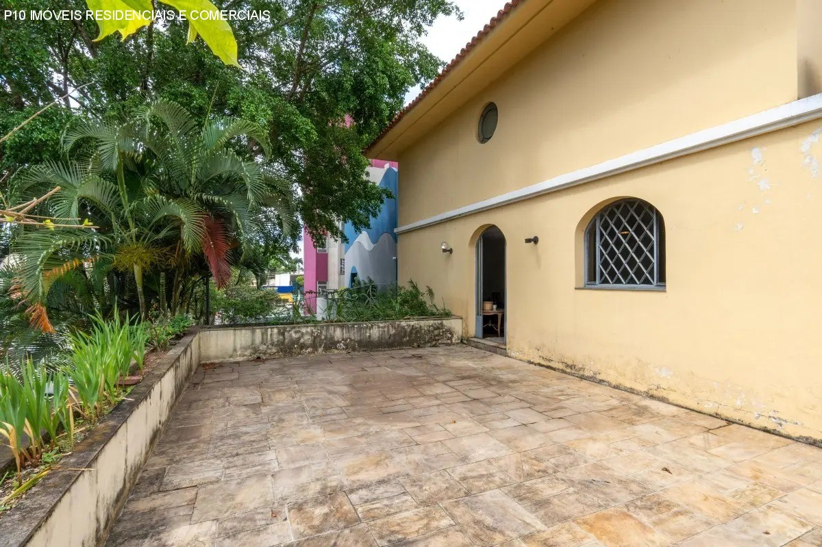 Casa à venda com 4 quartos, 417m² - Foto 8