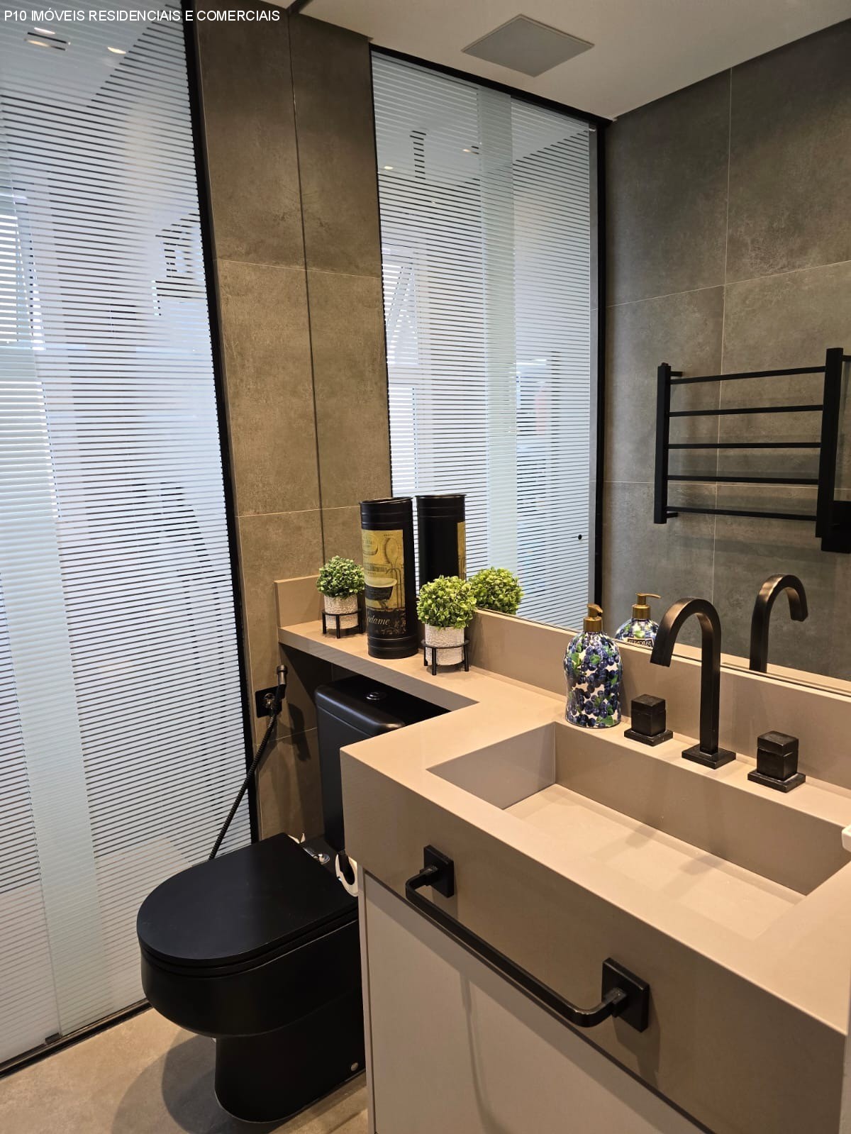 Apartamento à venda com 2 quartos, 89m² - Foto 35