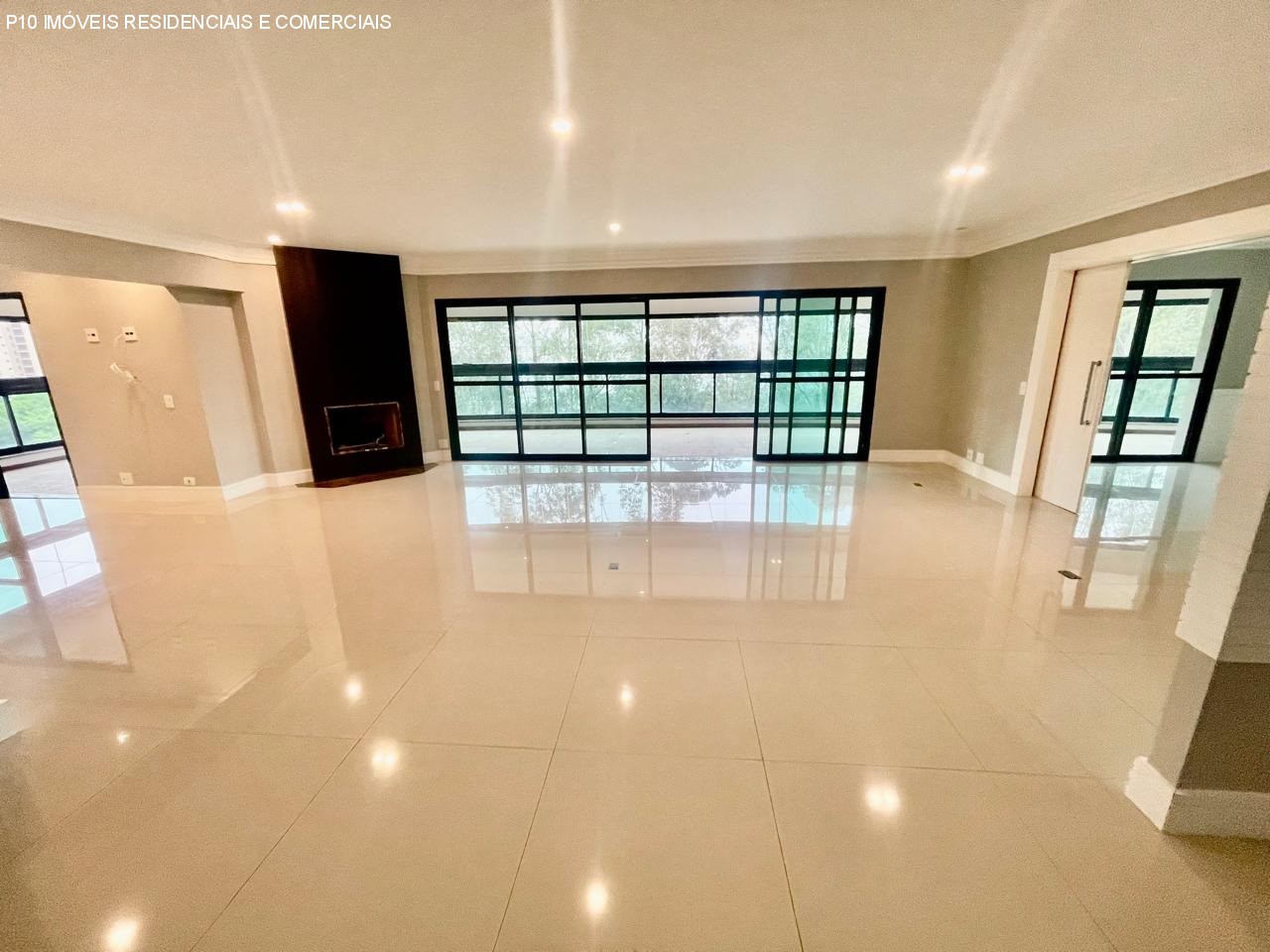 Apartamento à venda com 4 quartos, 385m² - Foto 4