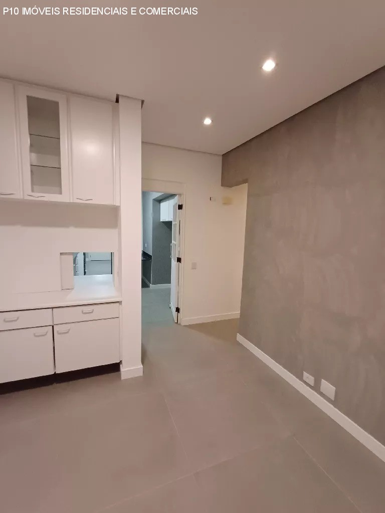Apartamento à venda com 4 quartos, 246m² - Foto 20