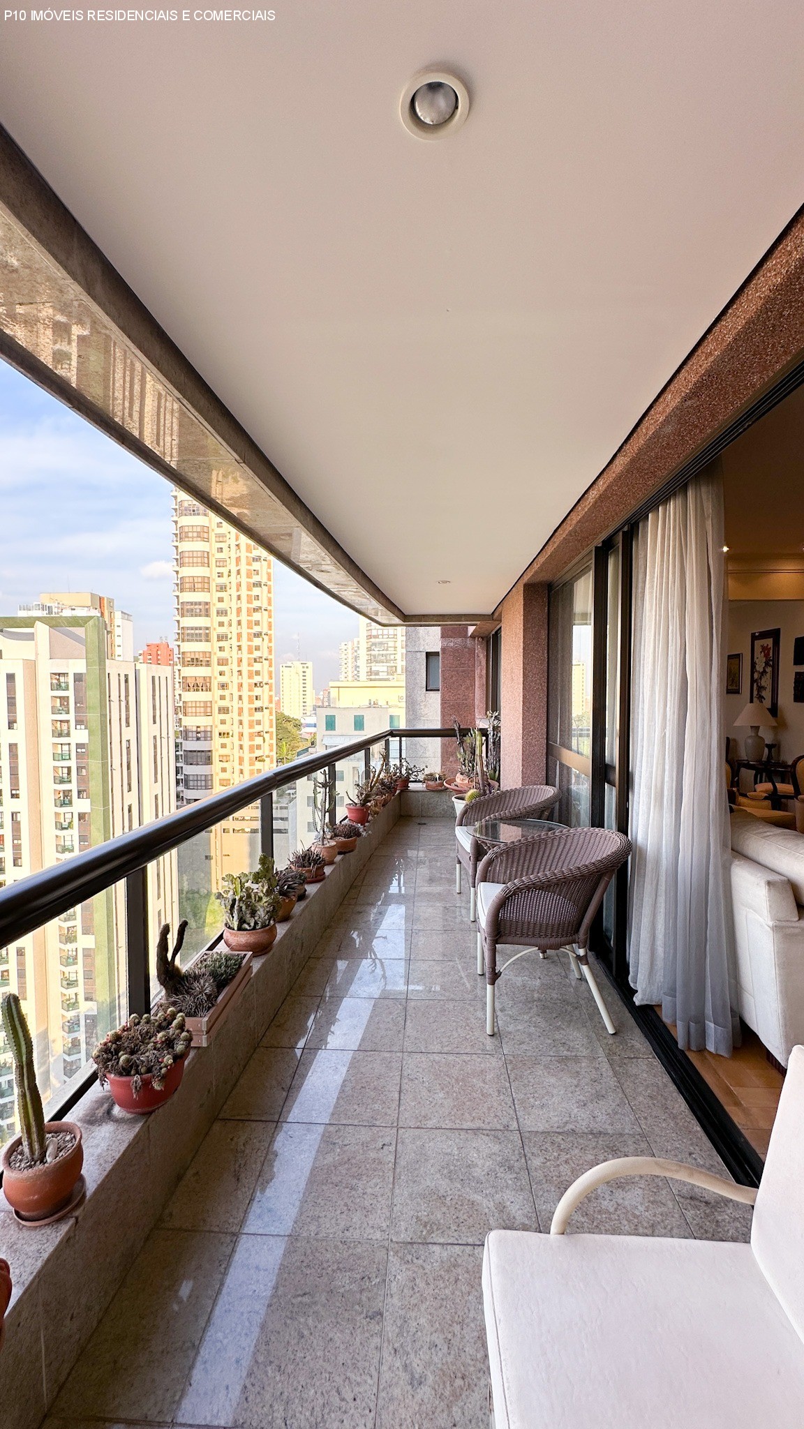 Apartamento, 3 quartos, 226 m² - Foto 1