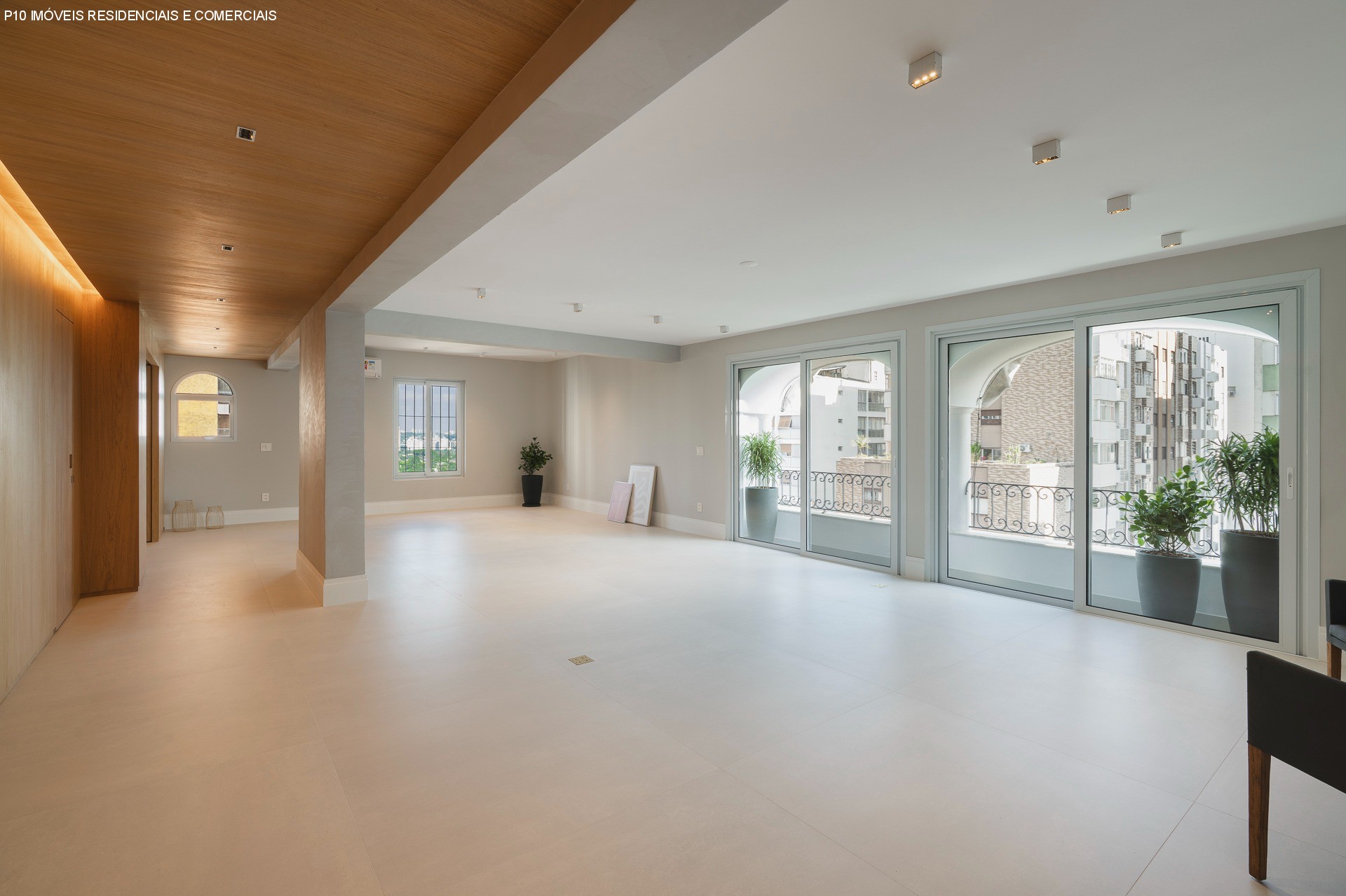 Apartamento, 3 quartos, 270 m² - Foto 1