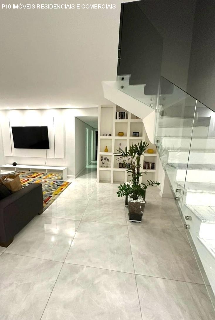 Cobertura, 3 quartos, 290 m² - Foto 1