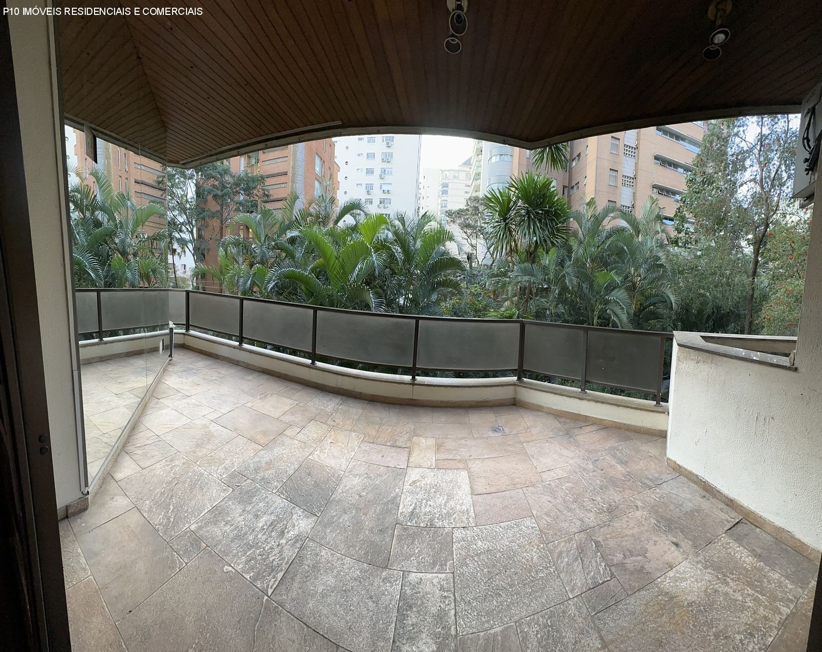 Apartamento, 3 quartos, 197 m² - Foto 1