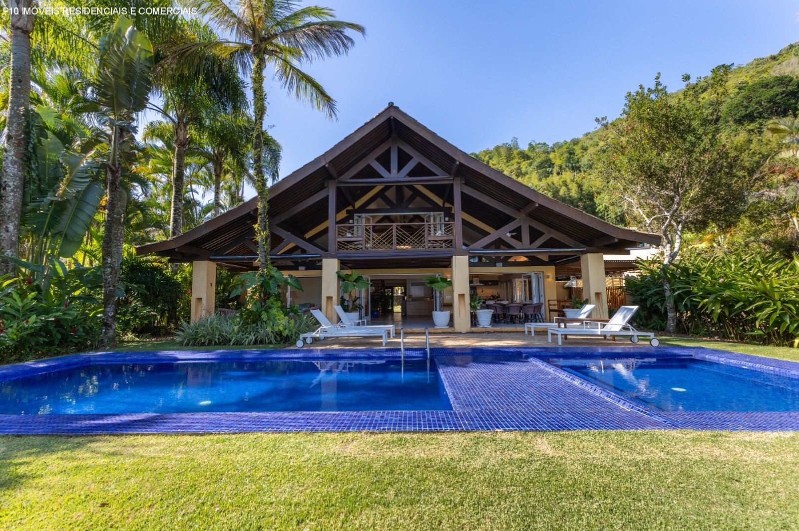 Casa de Condomínio à venda com 7 quartos, 1100m² - Foto 2